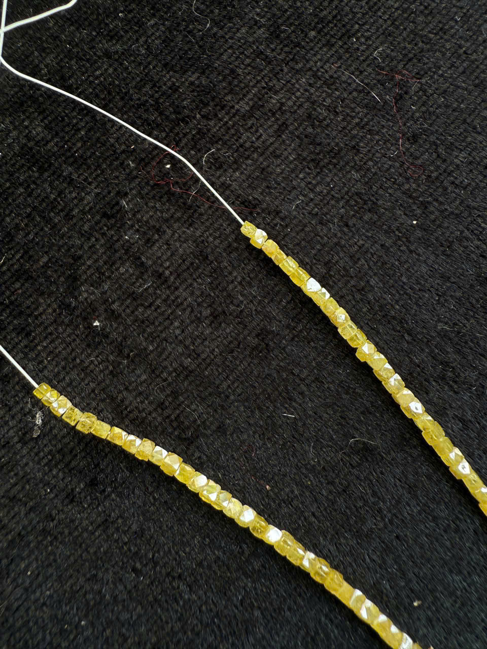 Chuỗi kim cương vuông vàng thiên nhiên #4