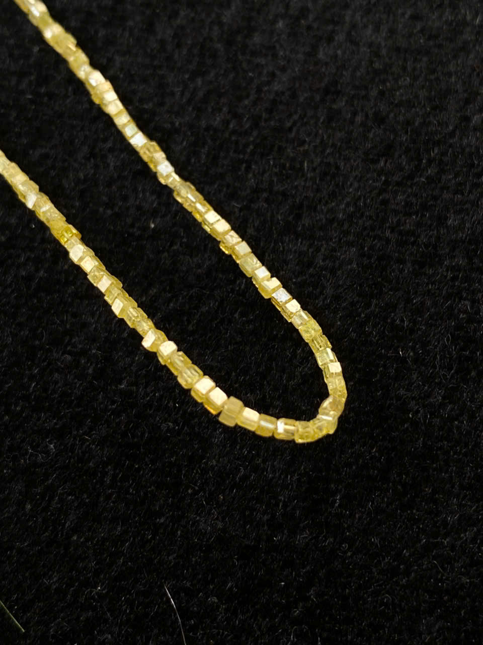 Chuỗi kim cương vuông vàng thiên nhiên Dài 40cm #6