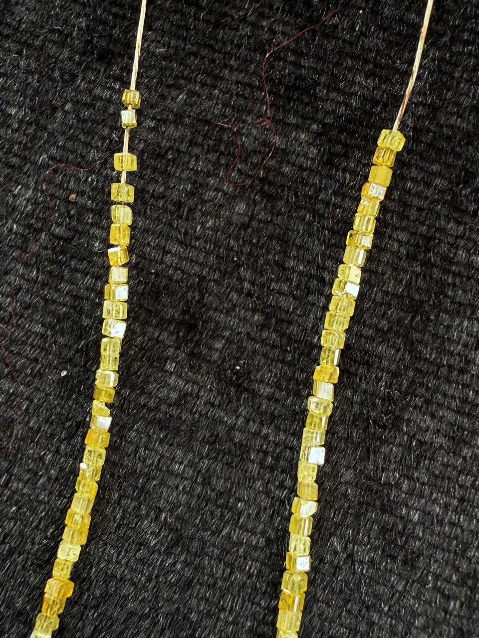 Chuỗi kim cương vuông vàng thiên nhiên  Dài 40 cm #3