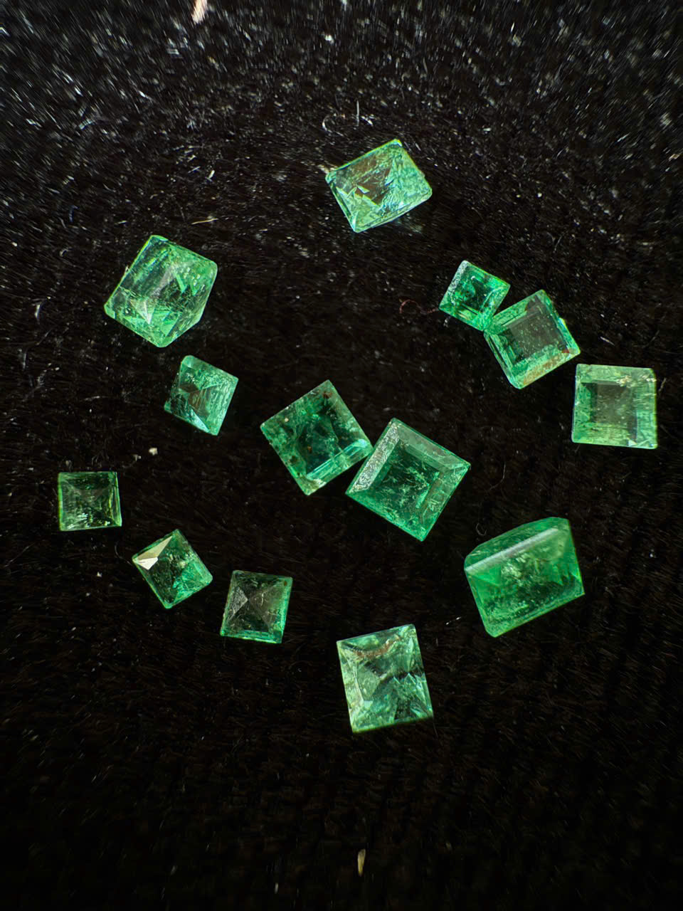 Lục bảo Columbia thiên nhiên  Size: 1.1- 3.2mm #2