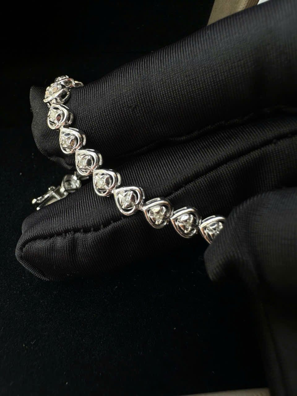 Lắc kim cương Tấm