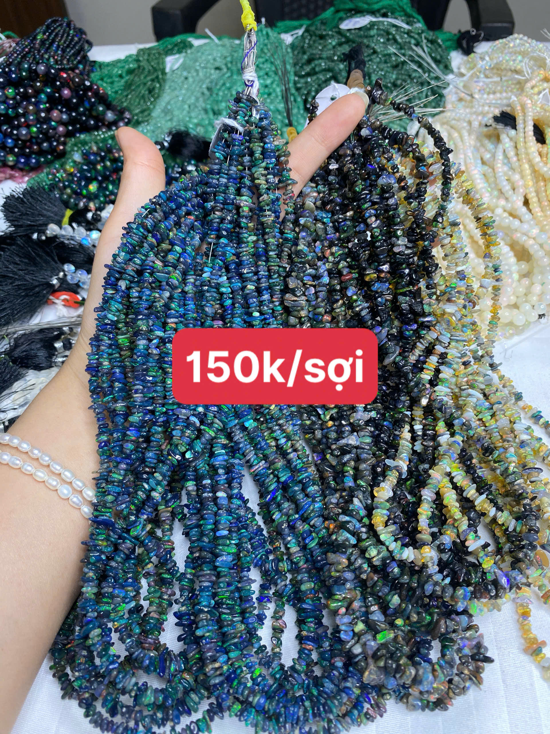 Opal thô dẹt nhiều màu 4x6ly #4