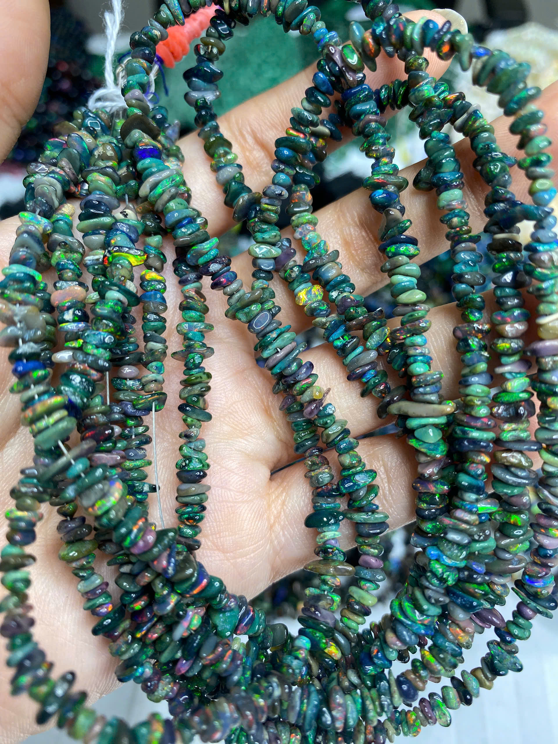 Opal thô dẹt nhiều màu 4x6ly #5