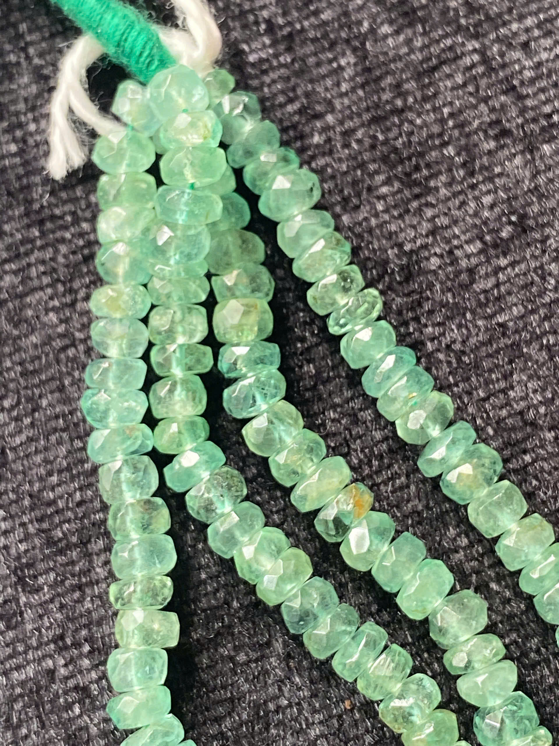 Dây chuỗi Ngọc lục bảo thiên nhiên #3