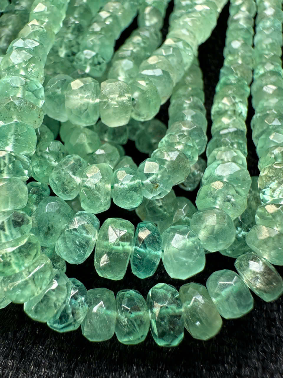 Dây chuỗi Ngọc lục bảo thiên nhiên (màu nhạt) #3