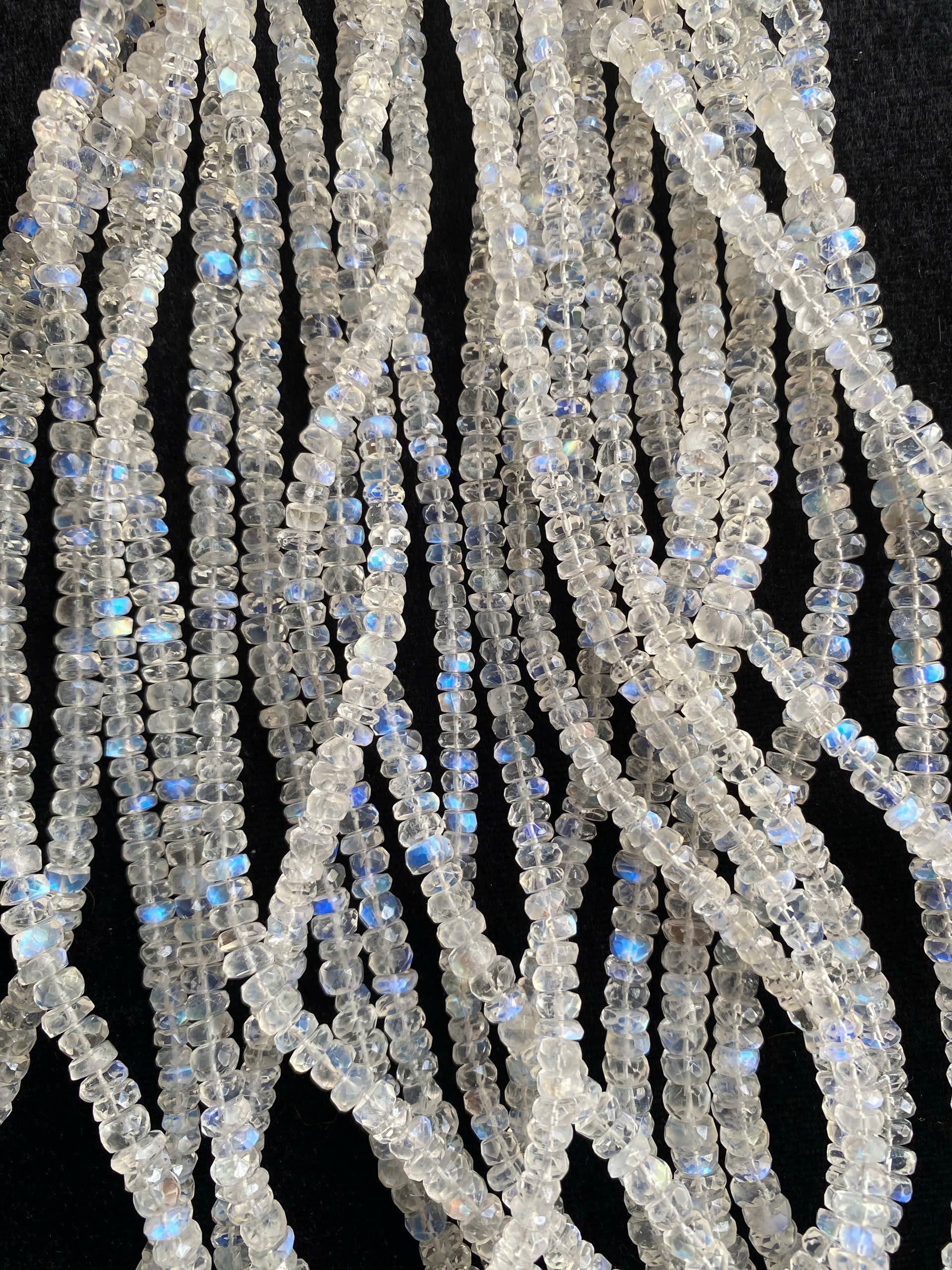 Chuỗi moon cắt giác #1