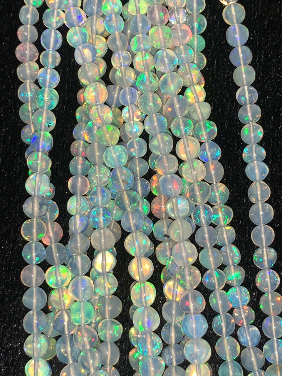 Chuỗi opal tròn màu trắng #1