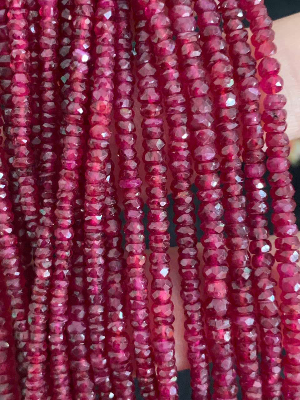 Chuỗi ruby Longhido (Huyết  bồ câu) #1